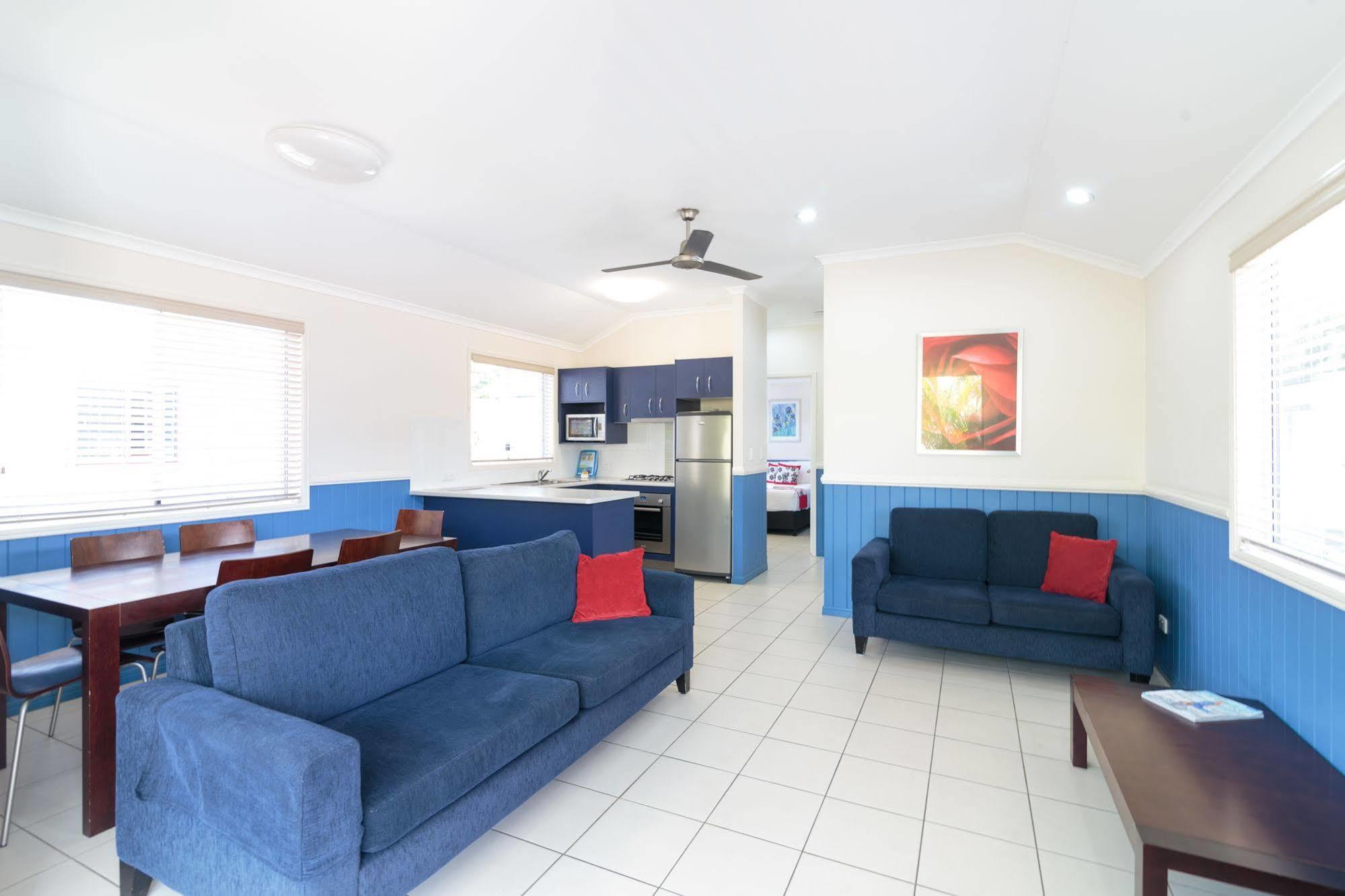 Отель Maroochydore Cabins Экстерьер фото
