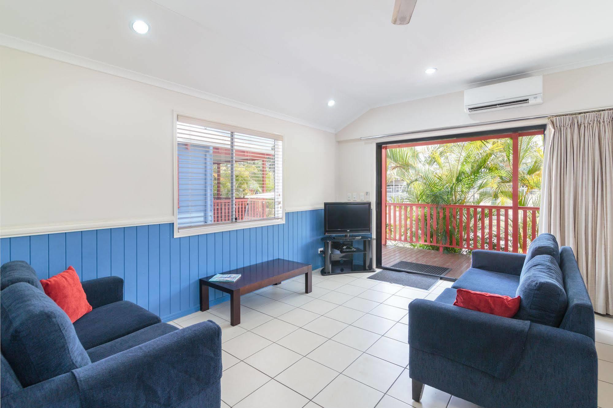 Отель Maroochydore Cabins Экстерьер фото
